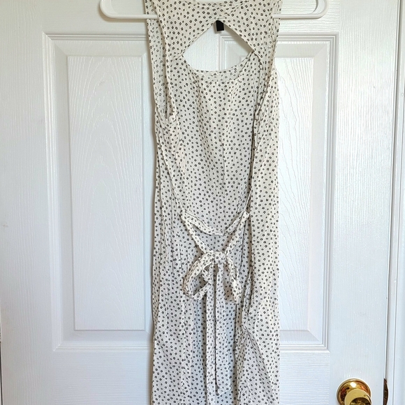 H&M Creamy White Dress Womens 4 Black Flowers Pattern Preppy Feminine Tie Back - Picture 2 of 9